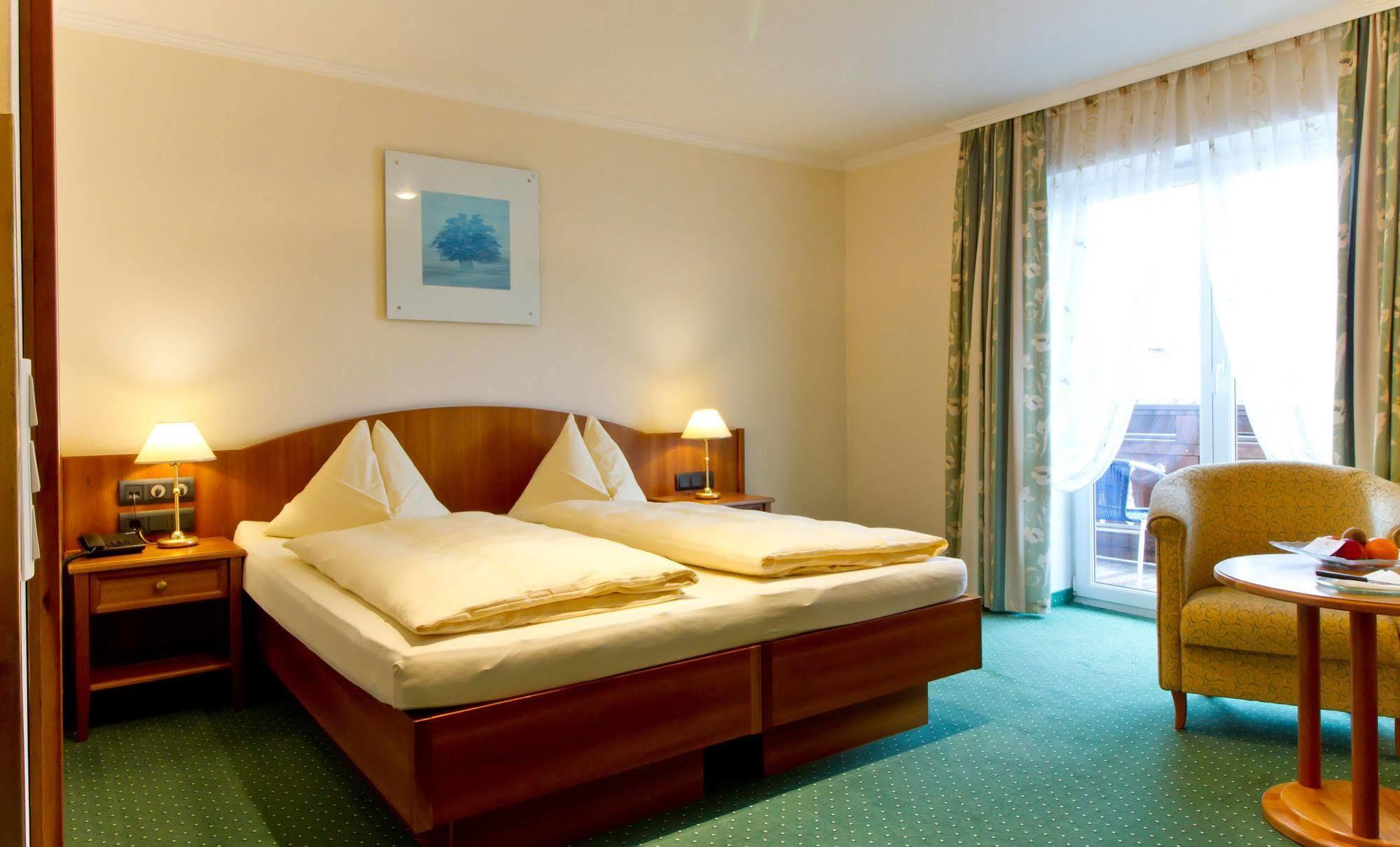 Hotel Weisser Hirsch Saint Wolfgang Εξωτερικό φωτογραφία